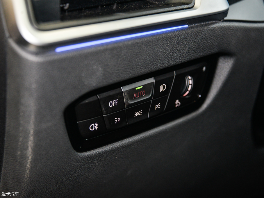 2020R3ϵ 325Li M\b