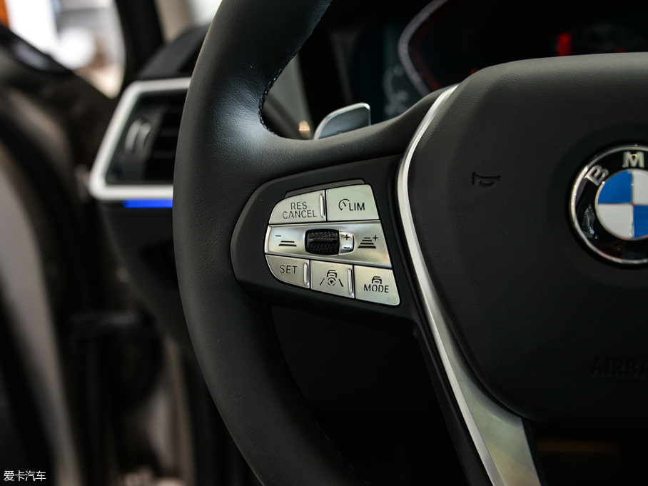 2020R3ϵ 325Li M\b