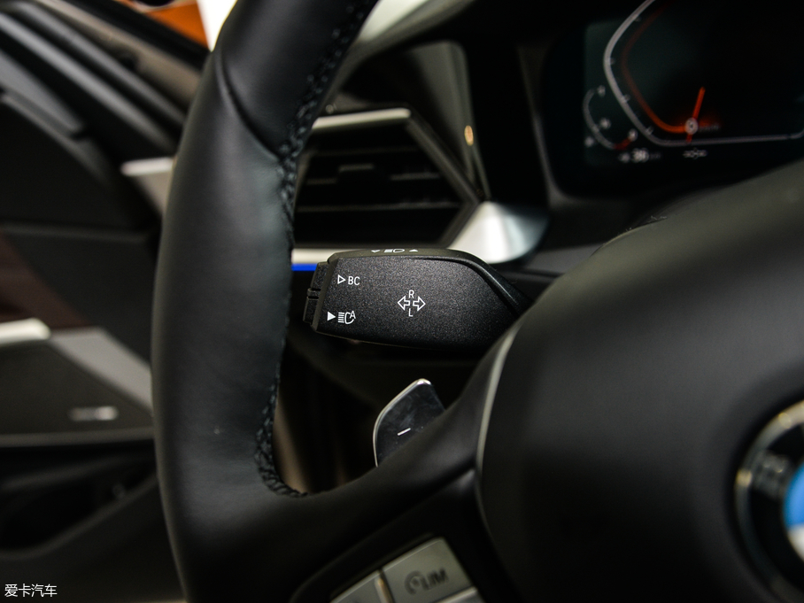 2020R3ϵ 325Li M\(yn)(dng)b