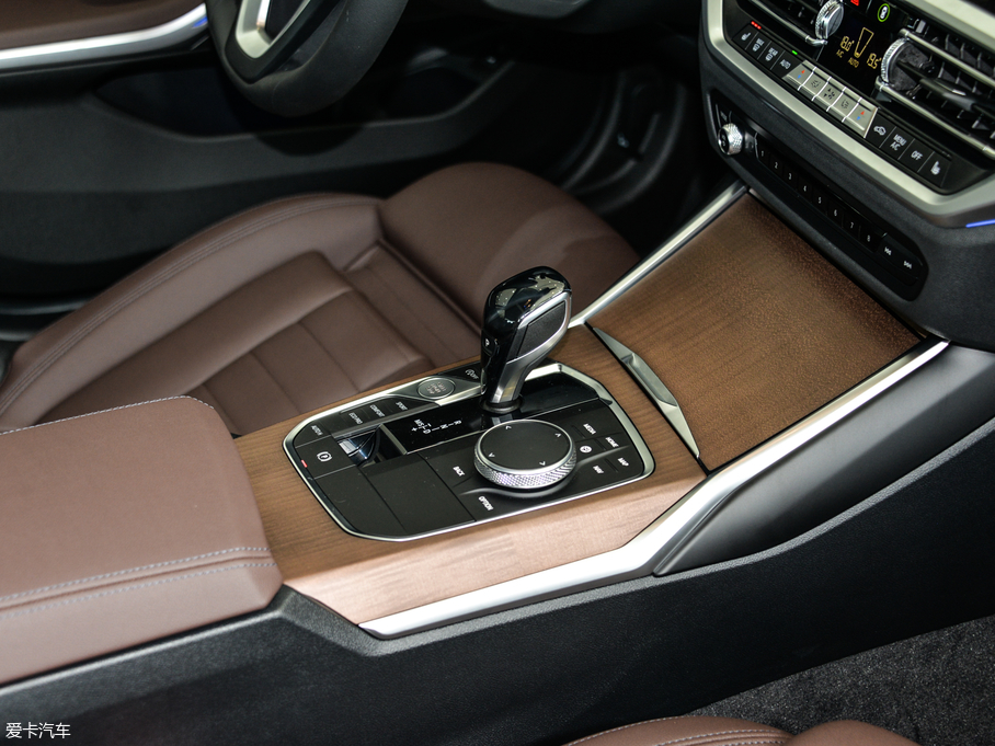 2020R3ϵ 325Li M\b