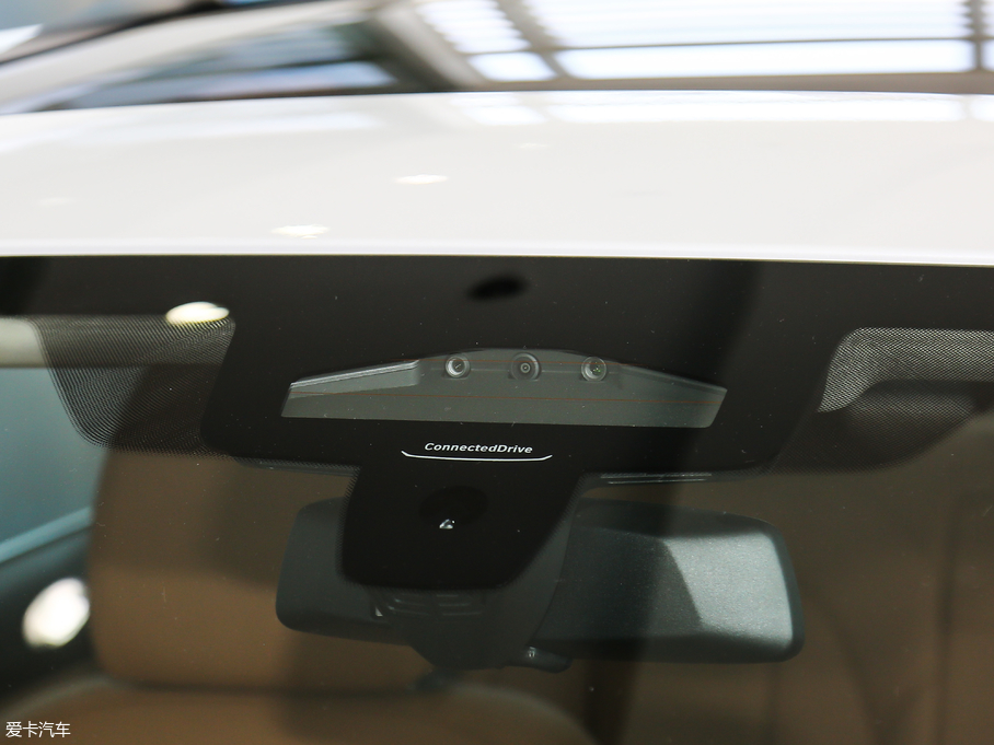 2020R3ϵ 325Li װl