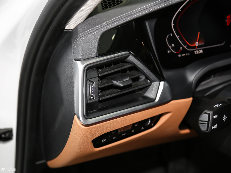 2020R3ϵ 325Li װl