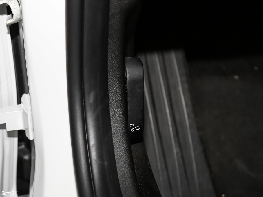 2020R3ϵ 325Li װl