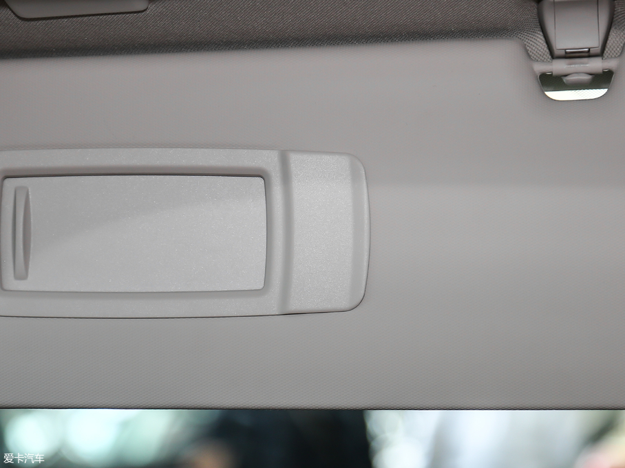 2020R3ϵ 325Li װl