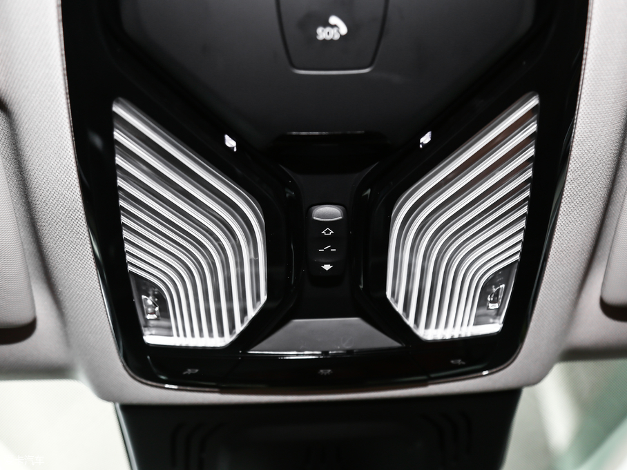 2020R3ϵ 325Li װl