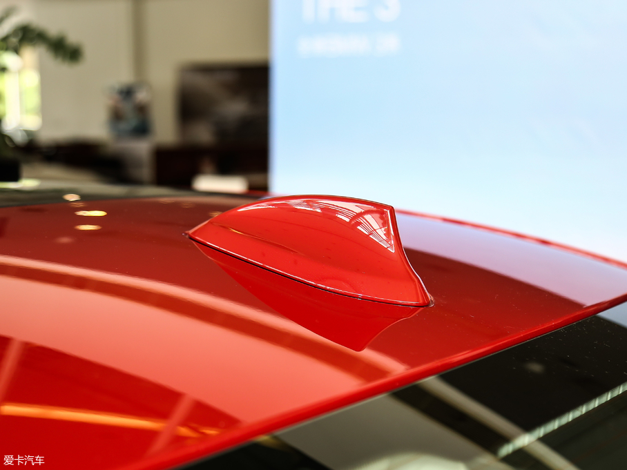 2020R3ϵ 325Li M\ҹb