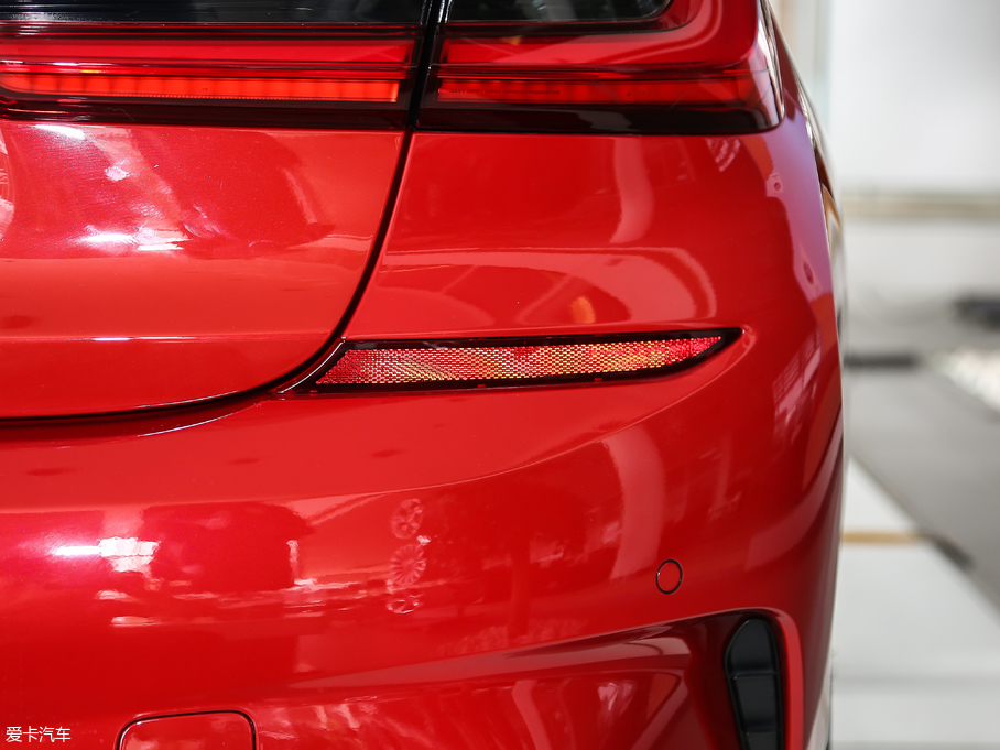 2020R3ϵ 325Li M\ҹb