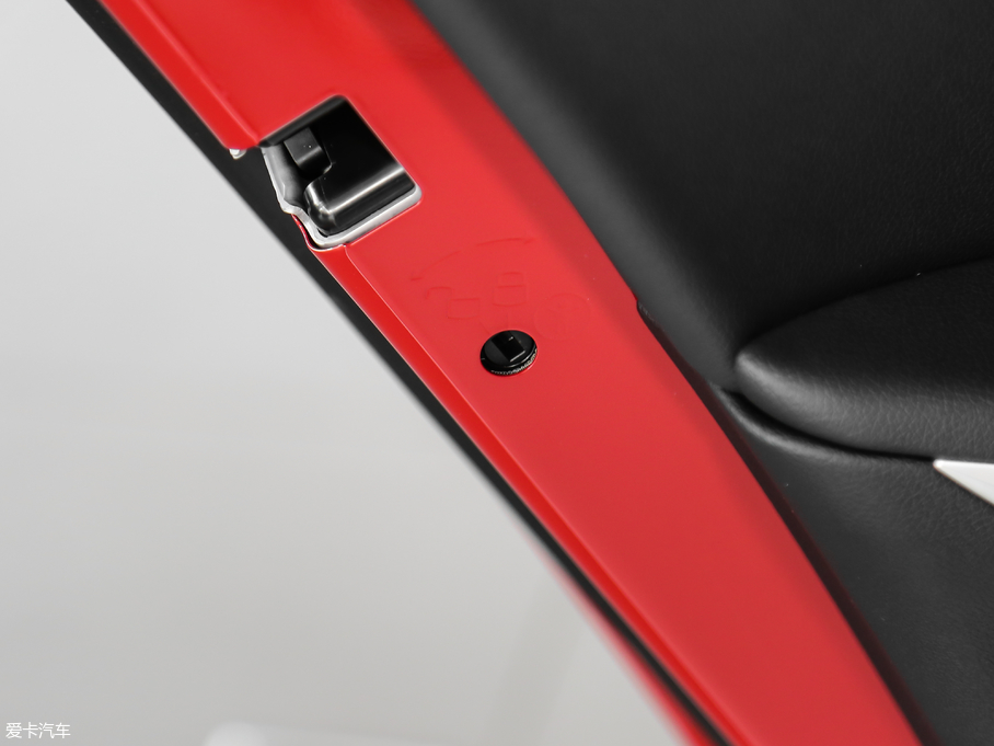 2020R3ϵ 325Li M\ҹb