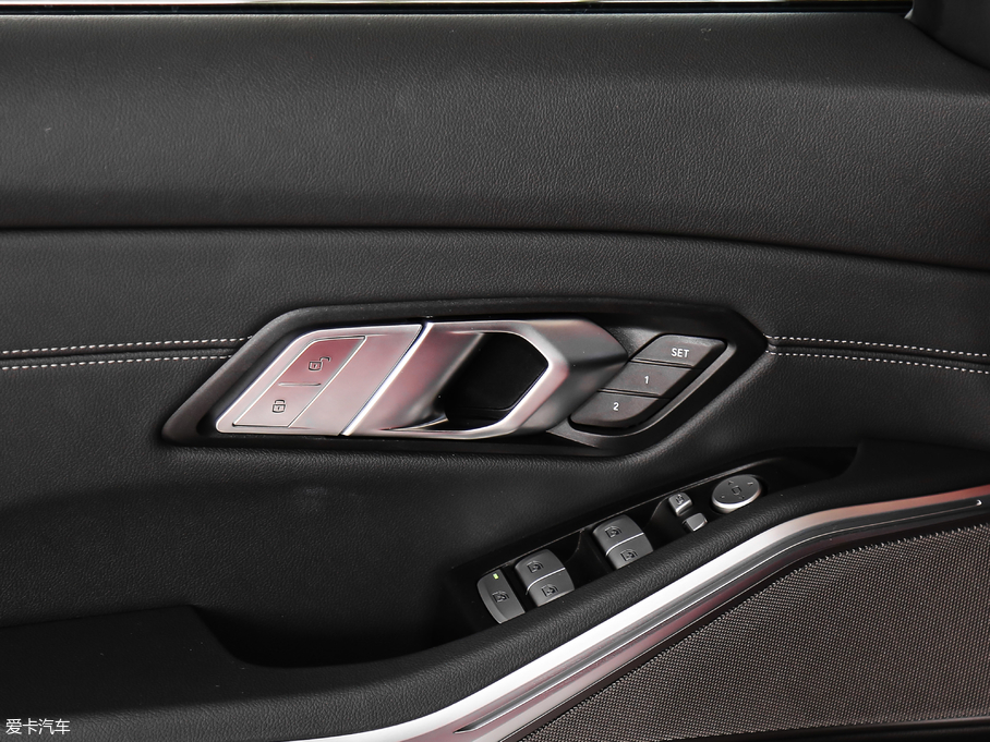 2020R3ϵ 325Li M\ҹb