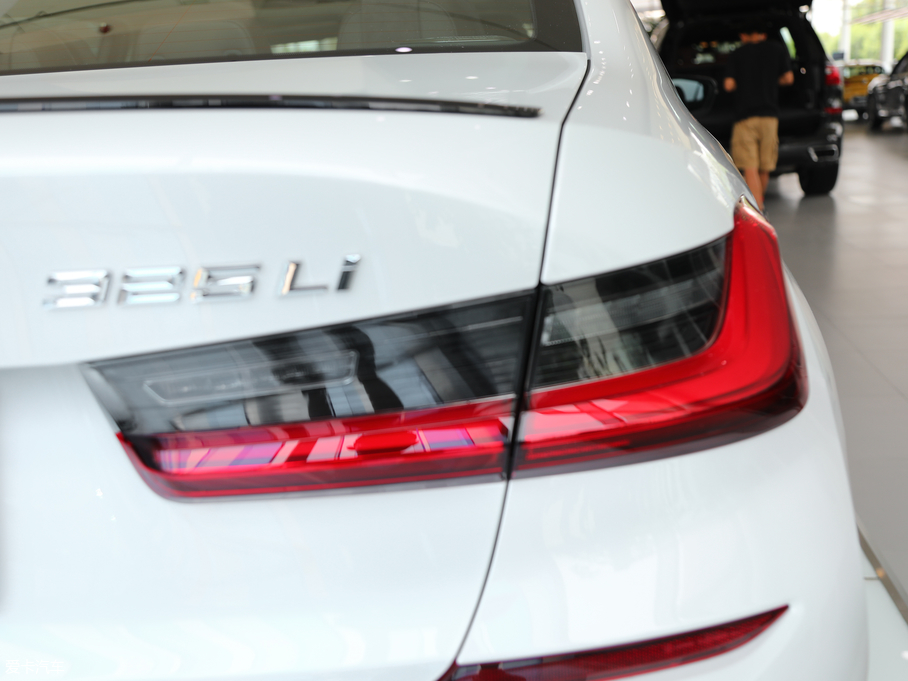 2020R3ϵ 325Li M\ҹb