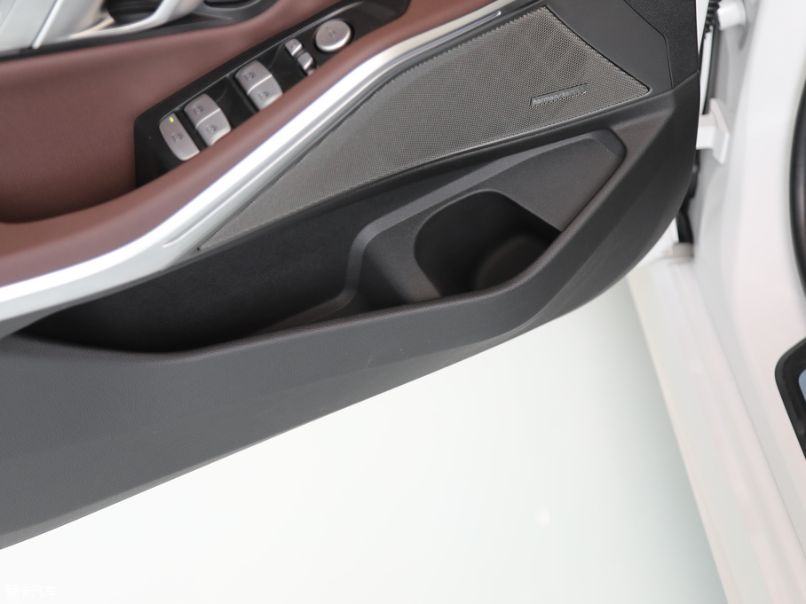 2020R3ϵ 325Li M\ҹb