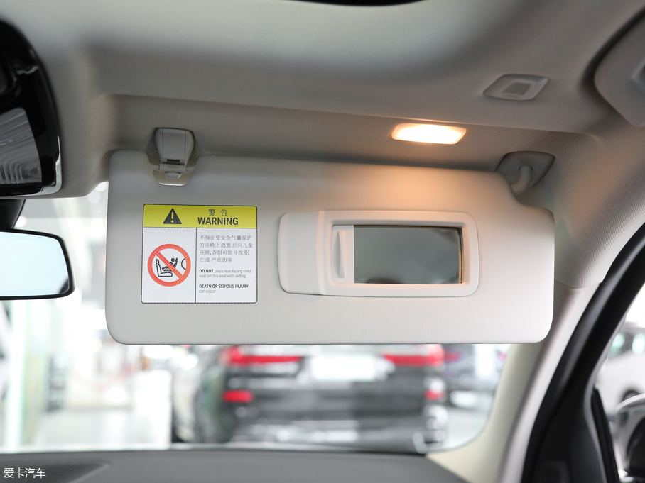 2020R3ϵ 325Li M\ҹb