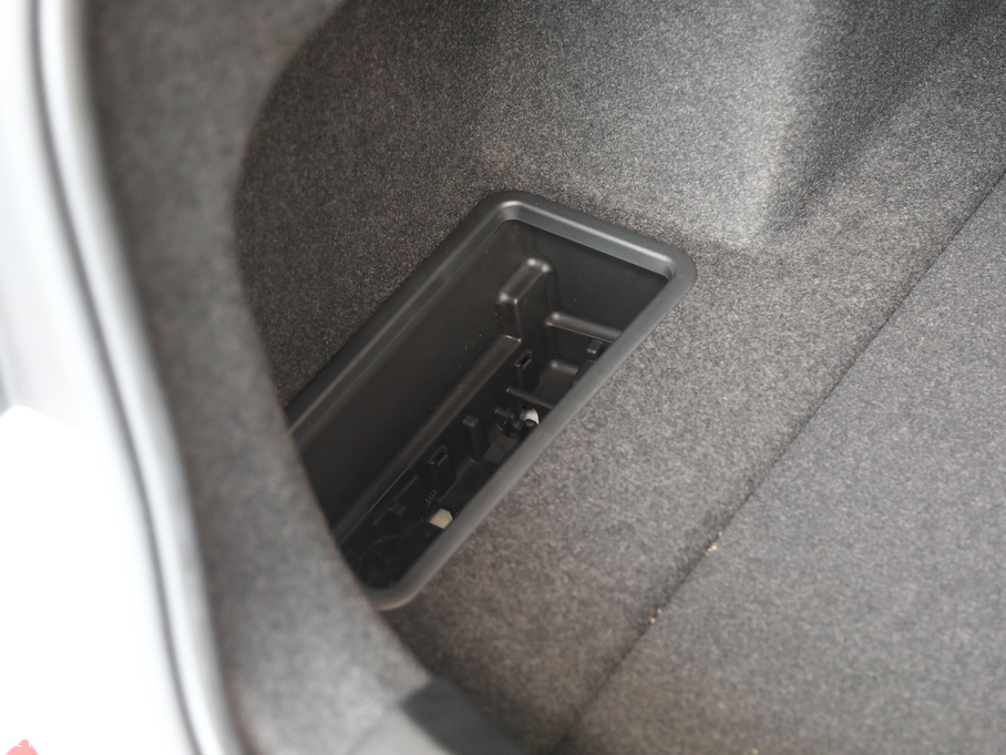 2020R3ϵ 325Li M\(yn)ҹb