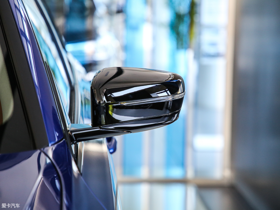 2020R3ϵ 325Li M\b