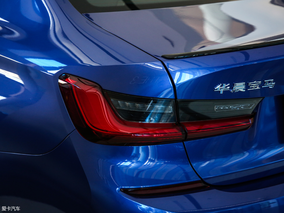 2020R3ϵ 325Li M\b