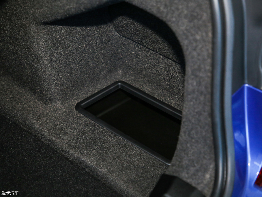 2020R3ϵ 325Li M\b