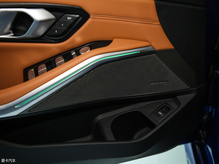 2020R3ϵ 325Li M\b