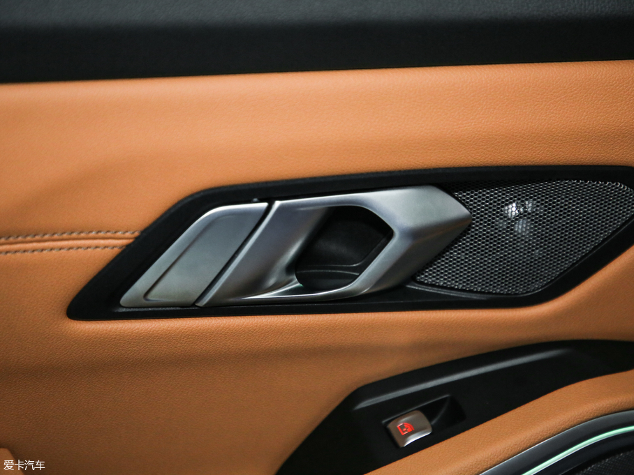 2020R3ϵ 325Li M\b