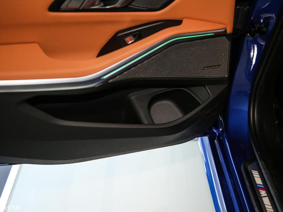 2020R3ϵ 325Li M\b