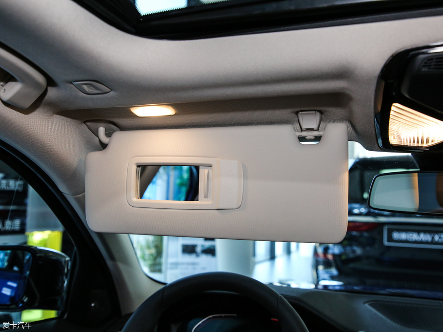 2020R3ϵ 325Li M\(yn)(dng)b