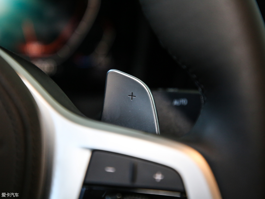 2020R3ϵ 325Li M\(yn)(dng)b