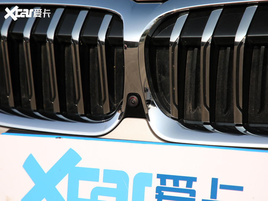 2020R3ϵ 325Li װl