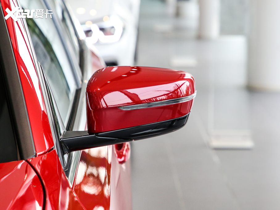 2020R3ϵ 325Li װl