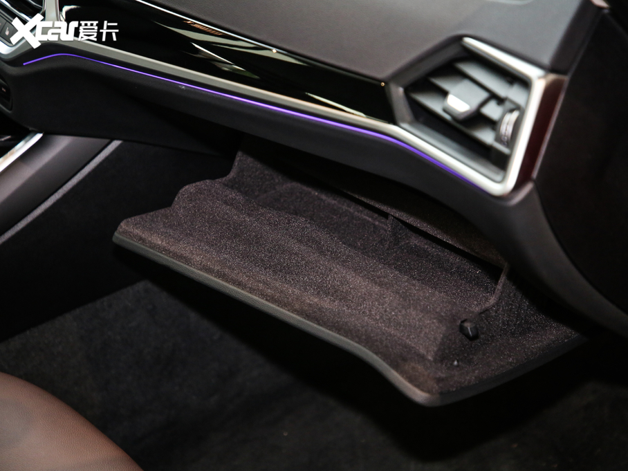 2020R3ϵ 325Li װl