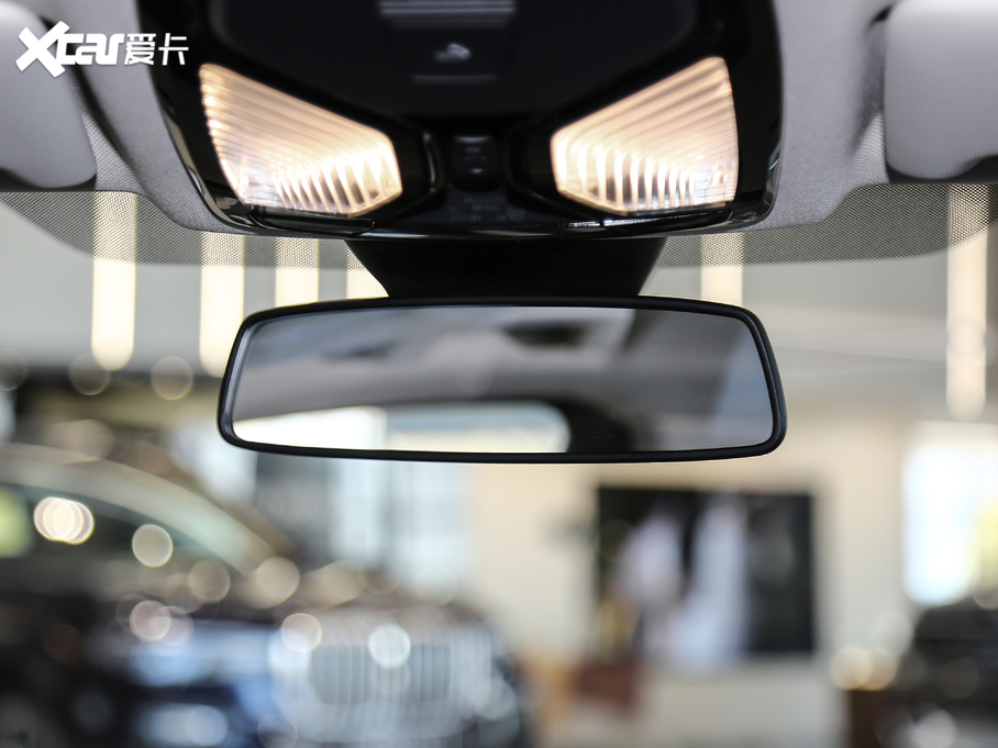 2020R3ϵ 325i M\b