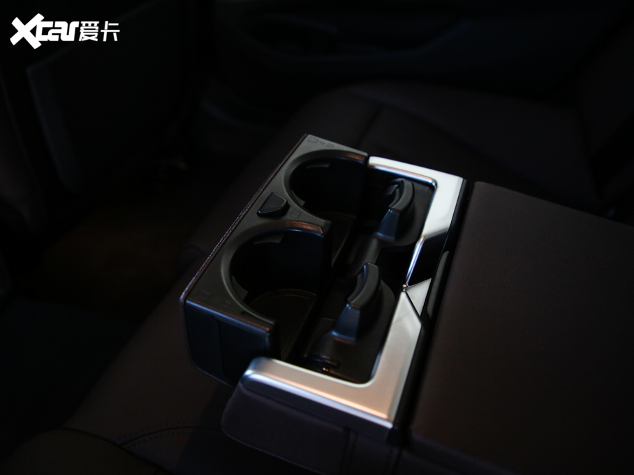 2020R3ϵ 320Li M\b