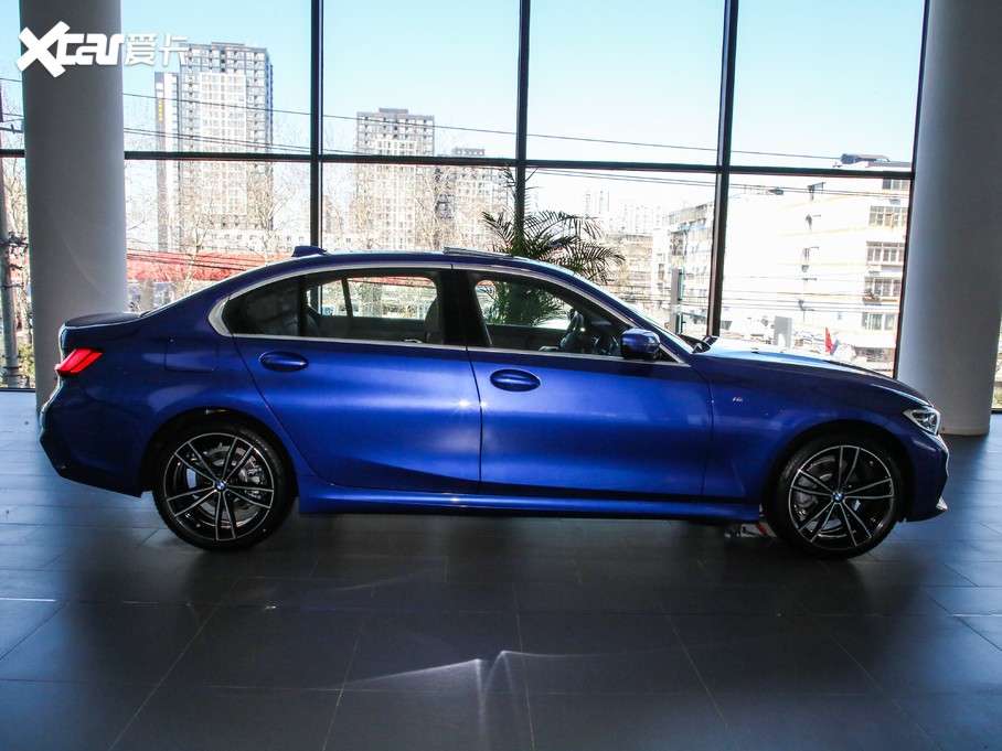 2020��R3ϵ 325Li xDrive M�\�����b