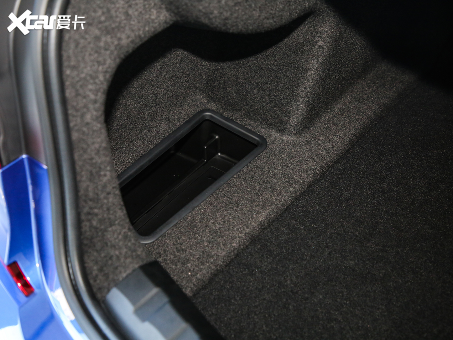 2020R3ϵ 325Li xDrive M\b