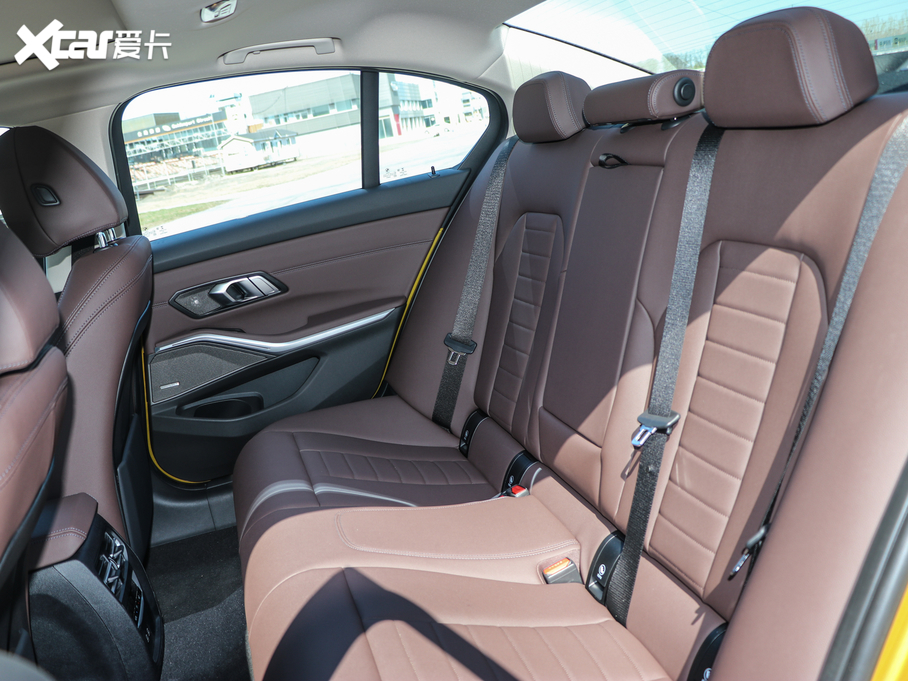 2020��R3ϵ 330i M�\����ҹ���b