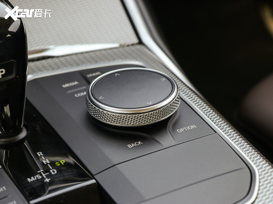 2020��R3ϵ 330i M�\����ҹ���b