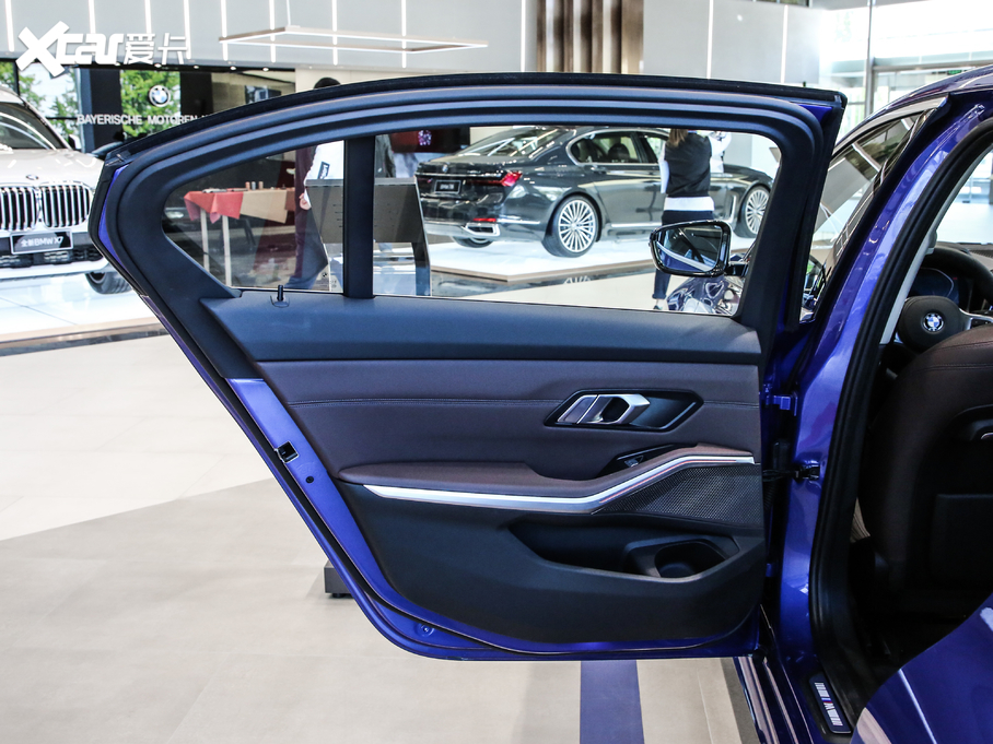 2020��R3ϵ �Ŀ� 325Li xDrive M�\�����b