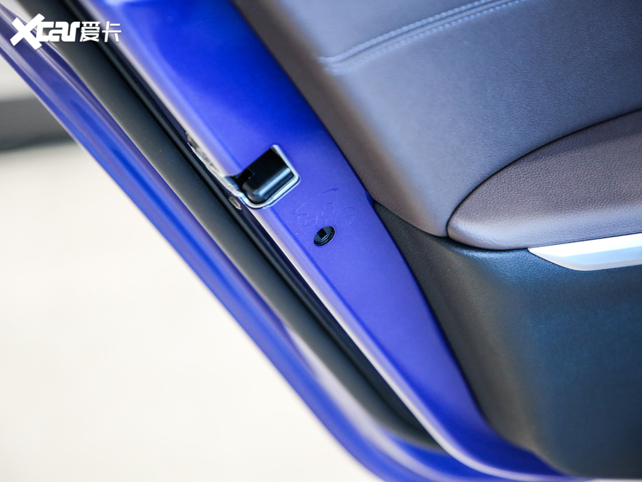 2020��R3ϵ �Ŀ� 325Li xDrive M�\(y��n)��(d��ng)���b