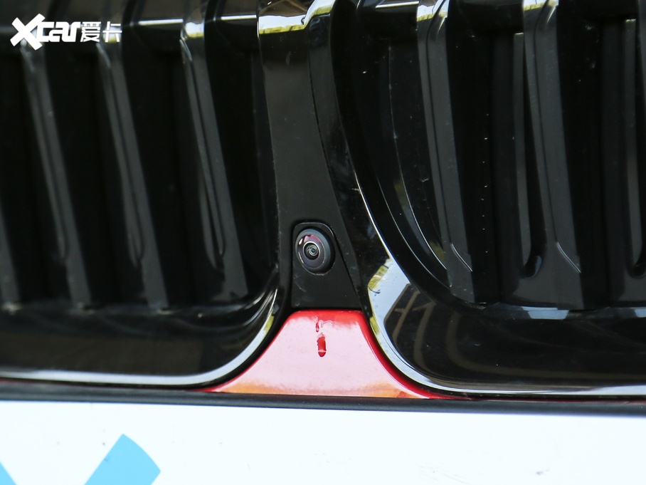 2020R3ϵ Ŀ 325Li M\ҹb