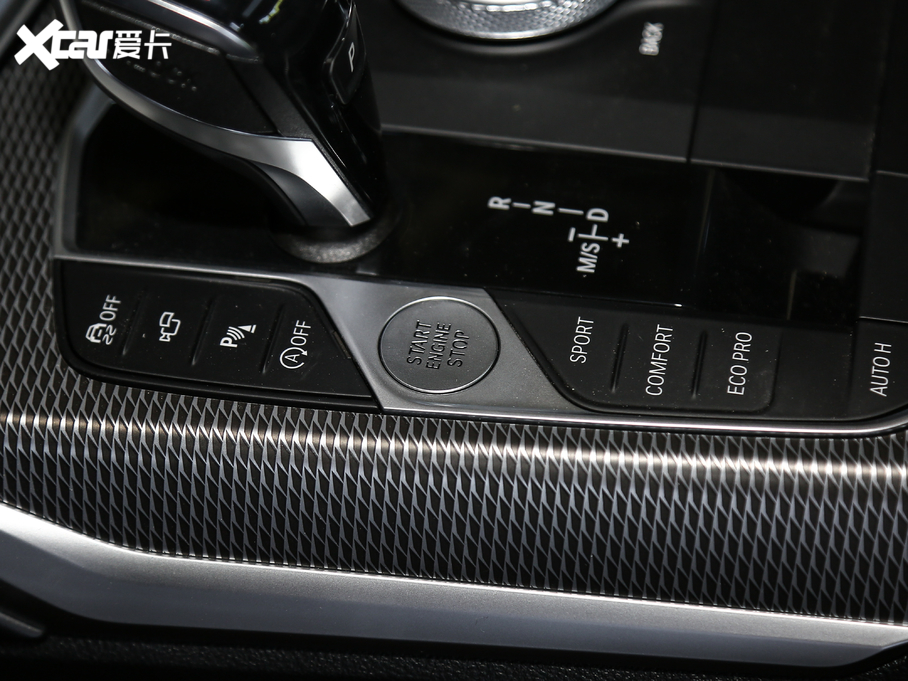 2020R3ϵ Ŀ 325Li M\ҹb