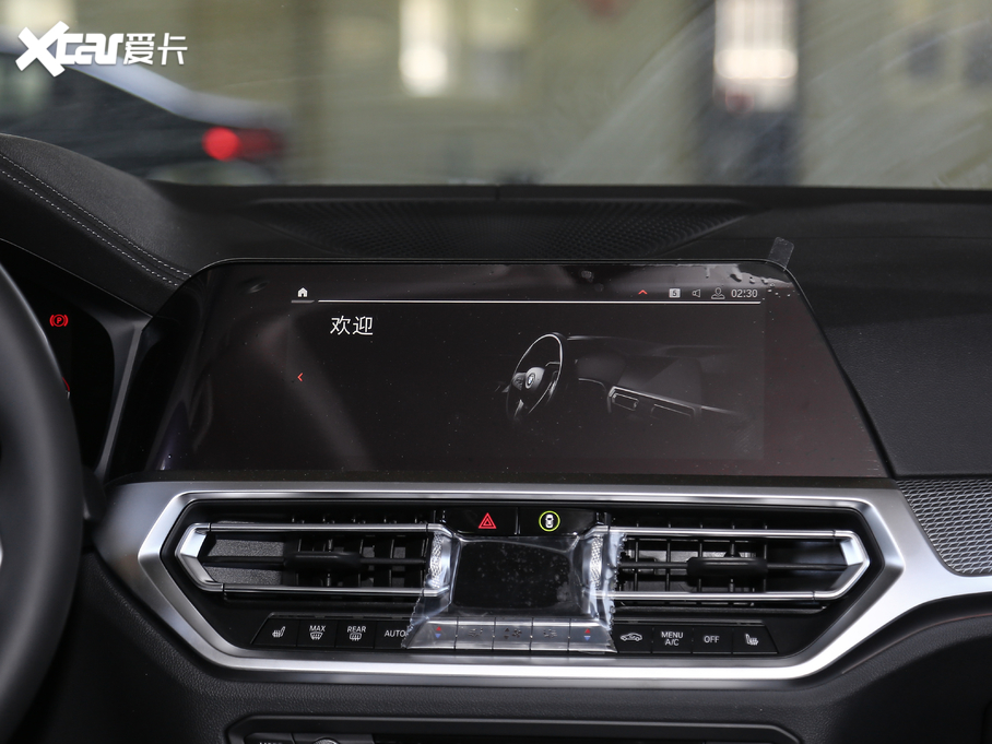 2020��R3ϵ �Ŀ� 325Li M�\����ҹ���b