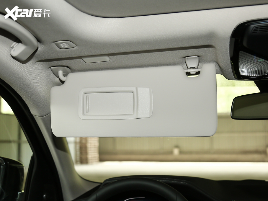 2020R3ϵ Ŀ 325i M\ҹb