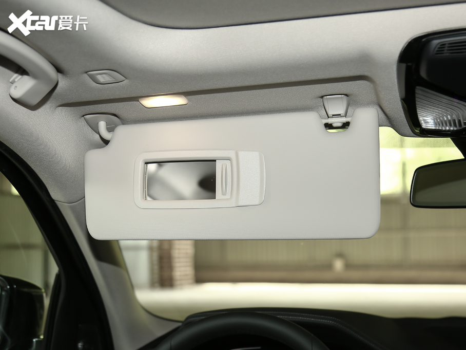 2020R3ϵ Ŀ 325i M\ҹb