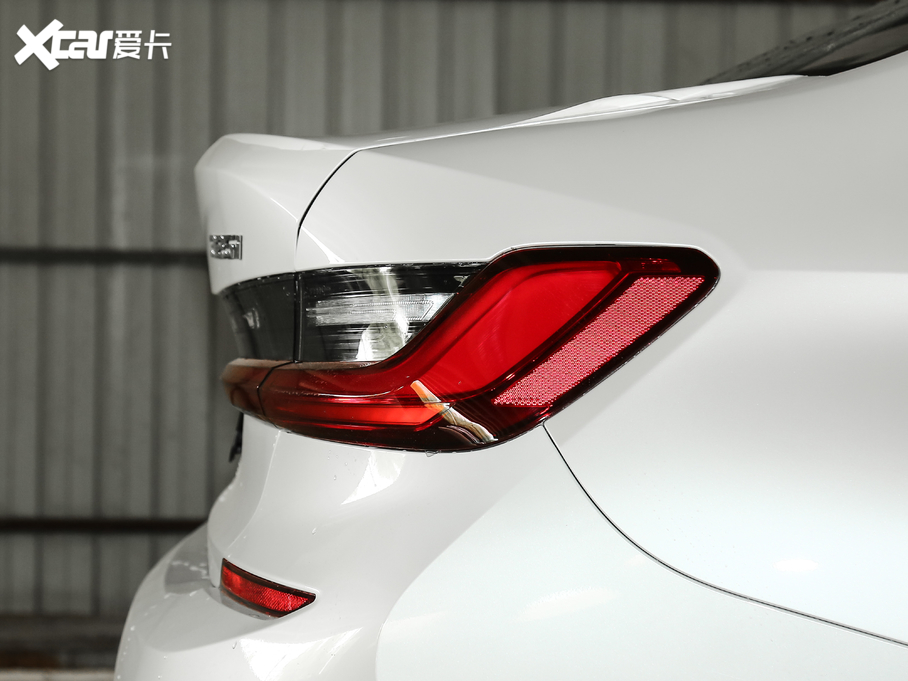 2020R3ϵ Ŀ 325i M\b