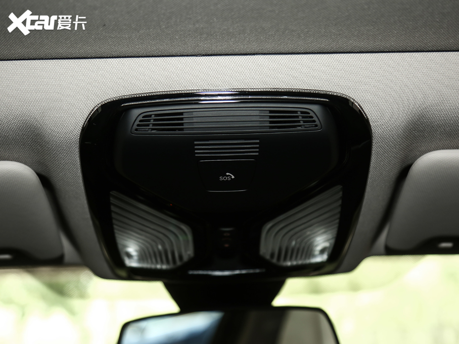 2020��R3ϵ �Ŀ� 325i M�\�����b