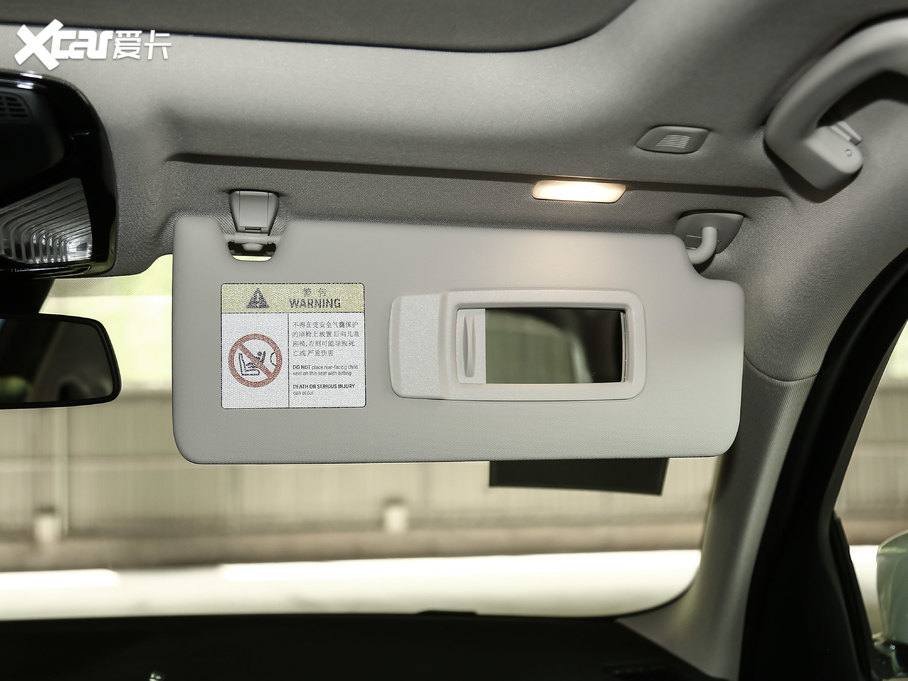 2020��R3ϵ �Ŀ� 325i M�\�����b