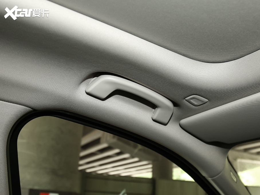 2020��R3ϵ �Ŀ� 325i M�\(y��n)�����b