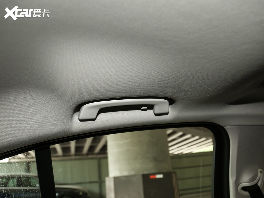 2020��R3ϵ �Ŀ� 325i M�\�����b