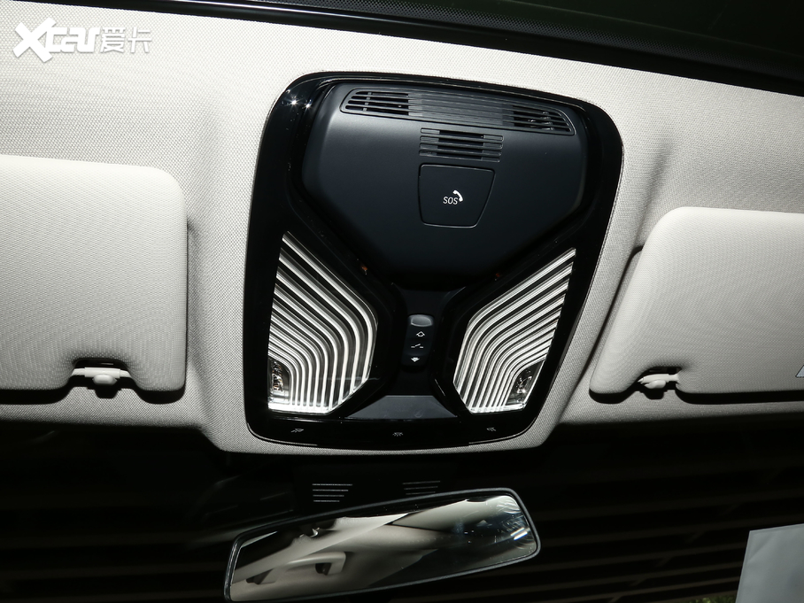 2020��R3ϵ �Ŀ� 325i M�\�����b