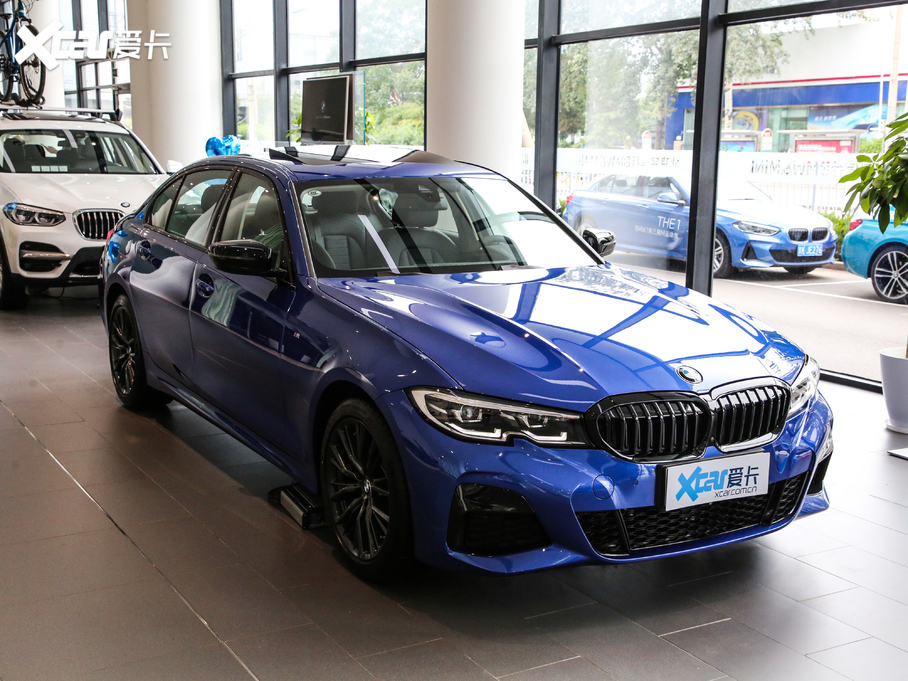 2020��R3ϵ �Ŀ� 325Li M�\����ҹ���b