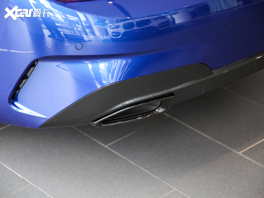 2020��R3ϵ �Ŀ� 325Li M�\����ҹ���b