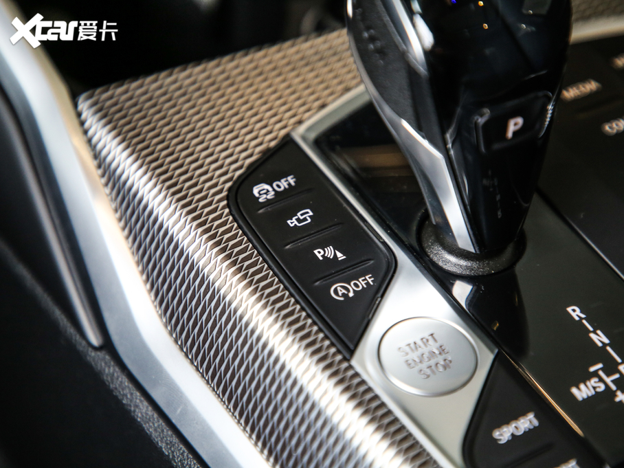 2020R3ϵ Ŀ 325Li M\ҹb